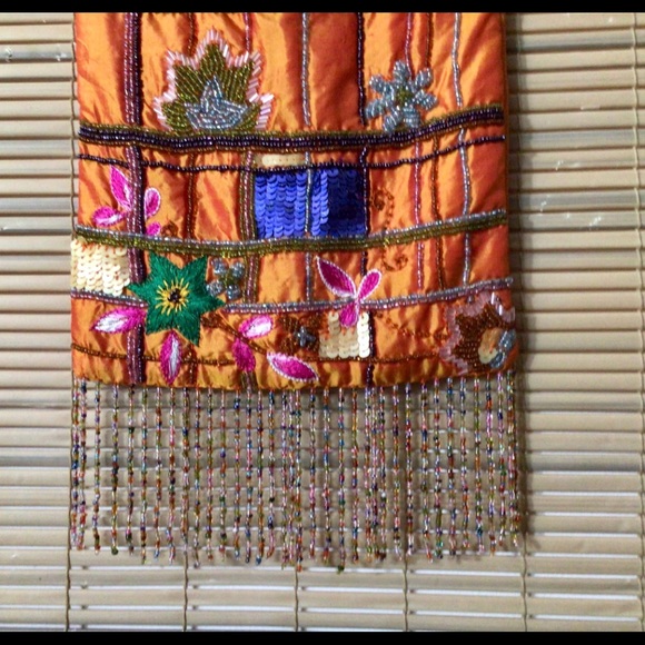 💃HOST PICK💃💯% SILK Milson & Louis boho, gypsy fringed bag. GREAT GIFT!! - Picture 8 of 15